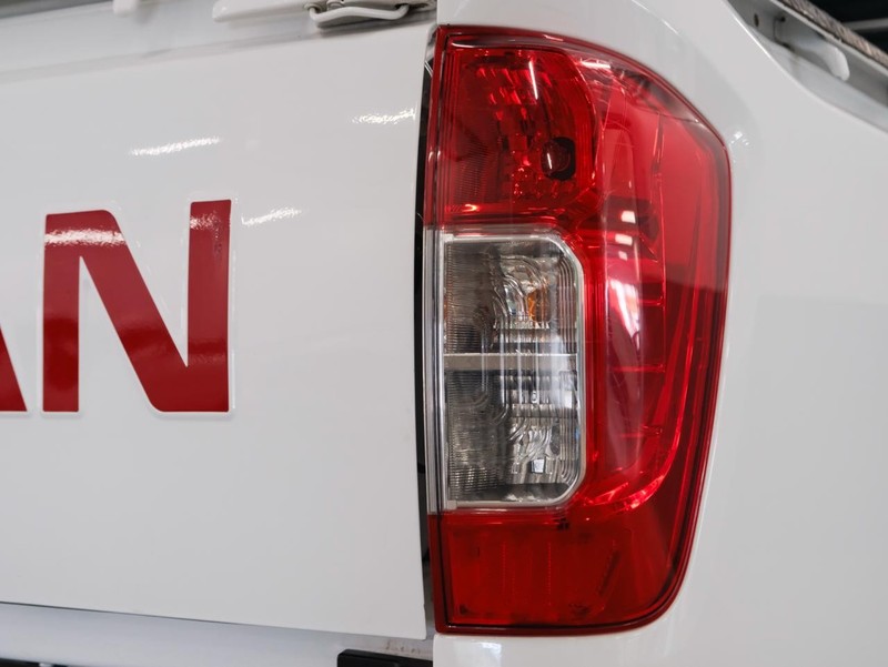 Nissan Navara - Chery Waterfall - Image 13