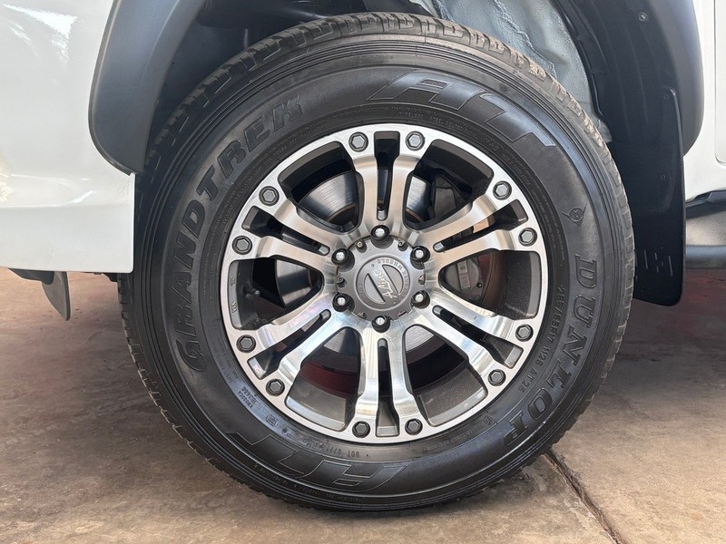 Toyota Hilux - We Buy Bakkies - Image 6