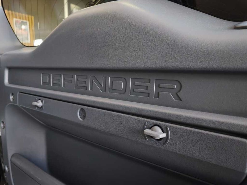 Land Rover Defender - Auto Investments Hatfield - Image 9
