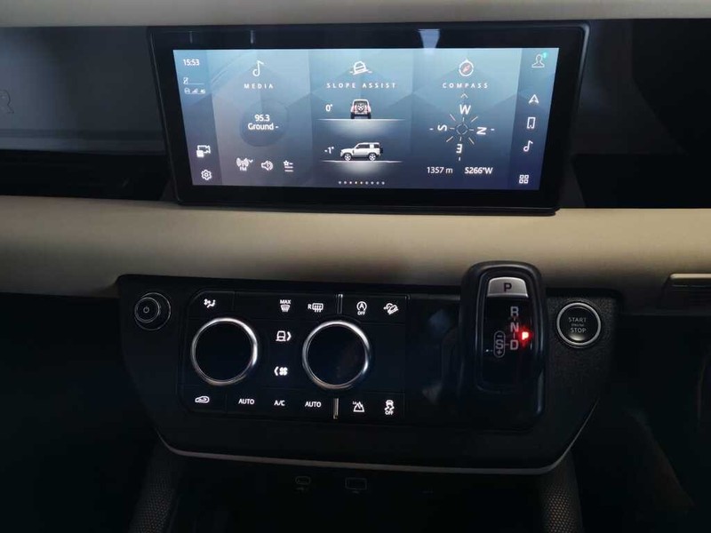 Land Rover Defender - Auto Investments Hatfield - Image 14