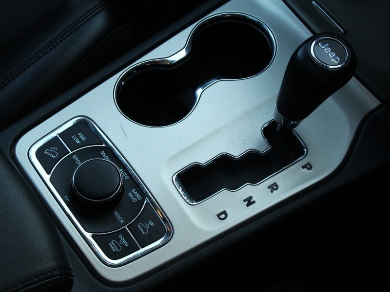 Jeep Grand Cherokee - Authentique Autos - Image 11