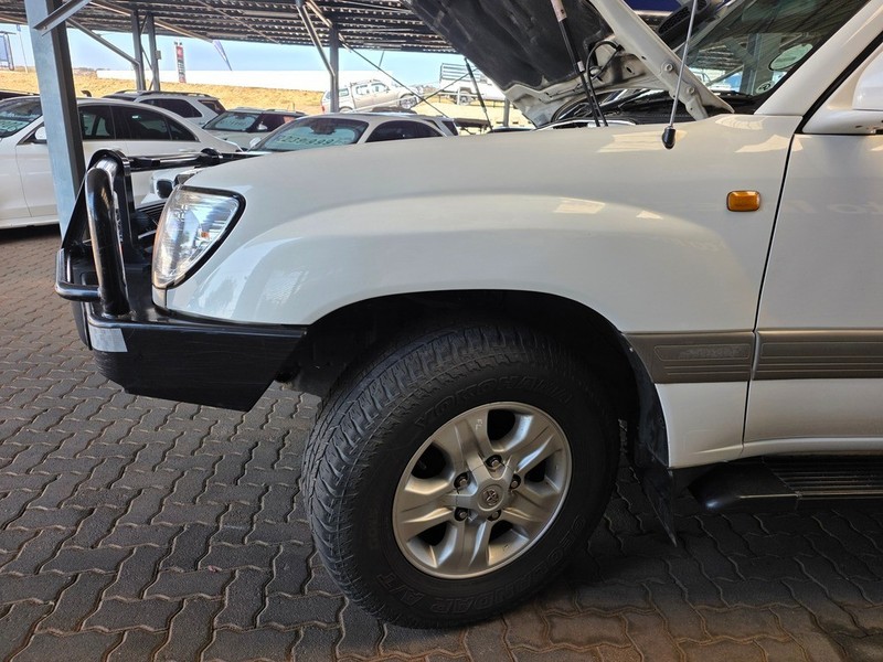 Toyota Land Cruiser - Auto Investments Montana - Image 17