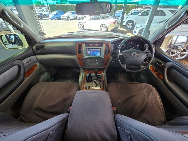 Toyota Land Cruiser - Auto Investments Montana - Image 10