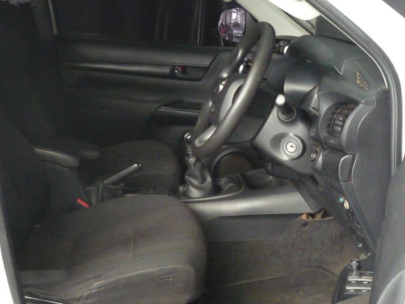 Toyota Hilux - LisaCars - Image 10