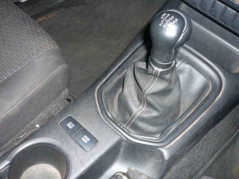 Toyota Hilux - LisaCars - Image 18