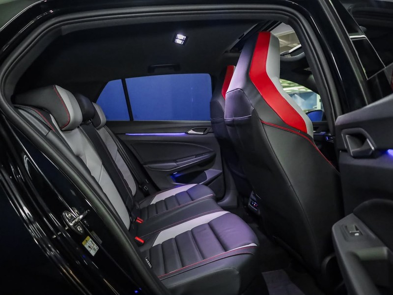 Volkswagen Golf - Hatfield VW Bryanston - Image 12