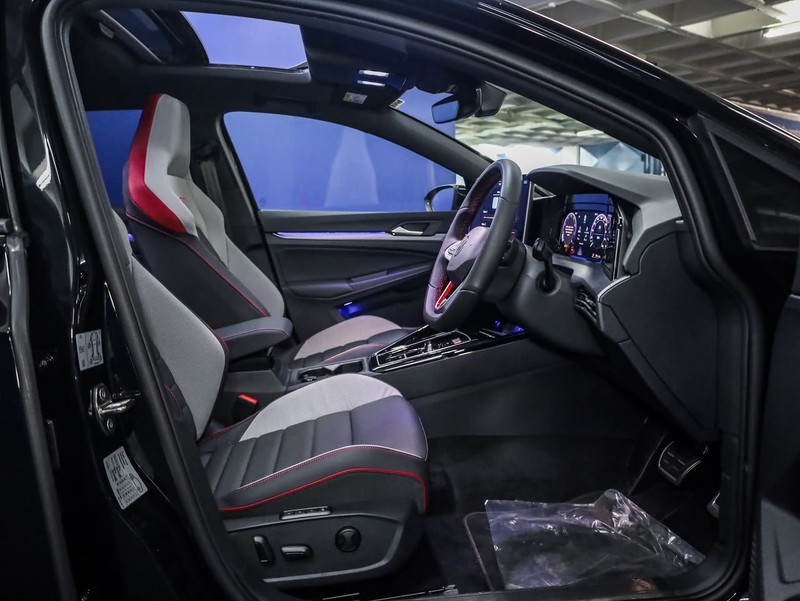 Volkswagen Golf - Hatfield VW Bryanston - Image 9