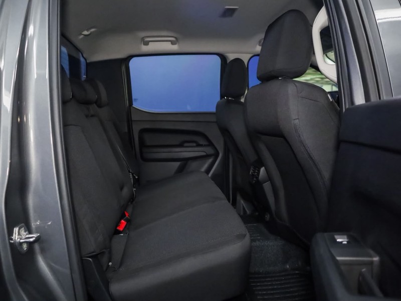 Volkswagen Amarok - Hatfield VW Bryanston - Image 11