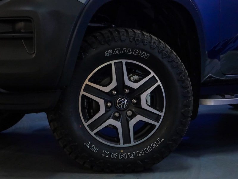 Volkswagen Amarok - Hatfield VW Bryanston - Image 2