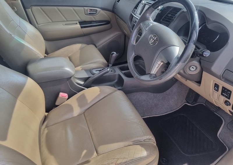 Toyota Fortuner - Motortoria - Image 9