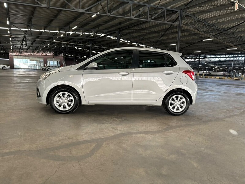 Hyundai i10 - Bakwena Auto Sales - Image 4