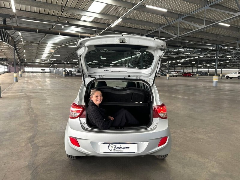 Hyundai i10 - Bakwena Auto Sales - Image 7