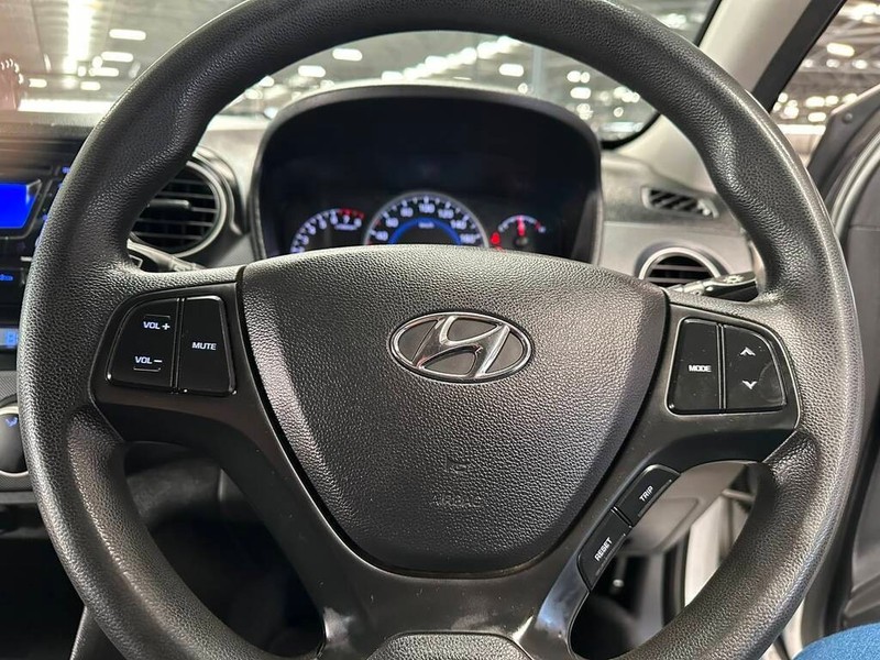 Hyundai i10 - Bakwena Auto Sales - Image 14