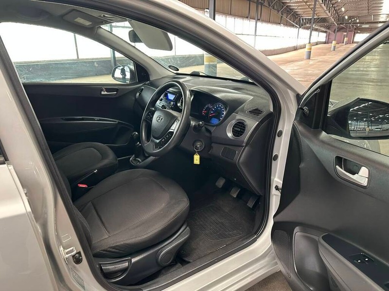 Hyundai i10 - Bakwena Auto Sales - Image 15