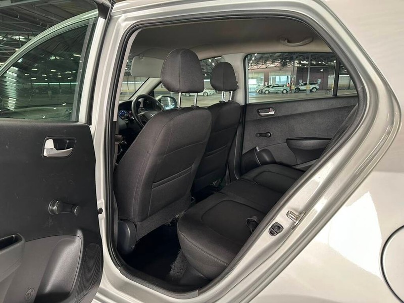 Hyundai i10 - Bakwena Auto Sales - Image 16