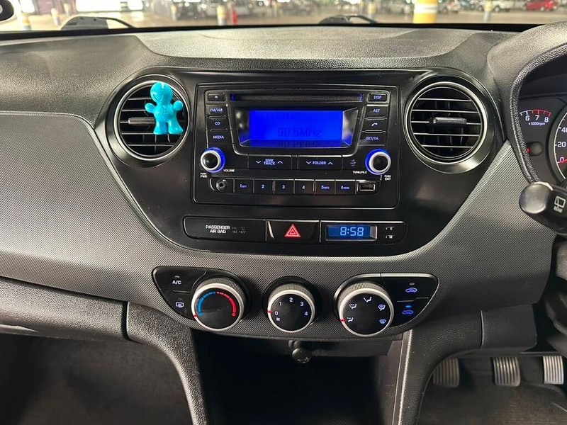 Hyundai i10 - Bakwena Auto Sales - Image 13