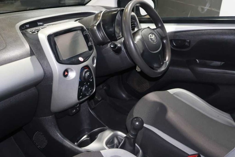 Toyota Aygo - Bluebird Motors - Image 11