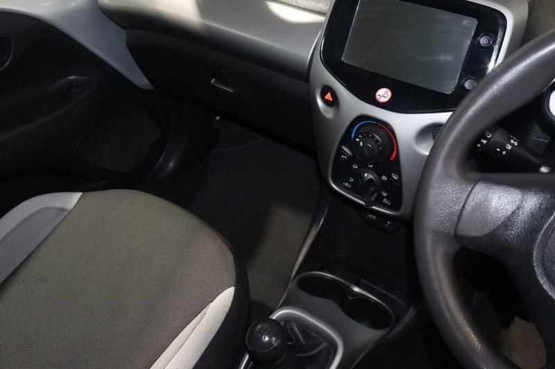 Toyota Aygo - Bluebird Motors - Image 8