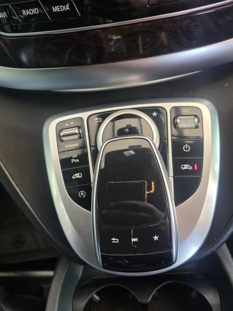 Mercedes-Benz V-class - Mitsubishi Rivonia - Image 15