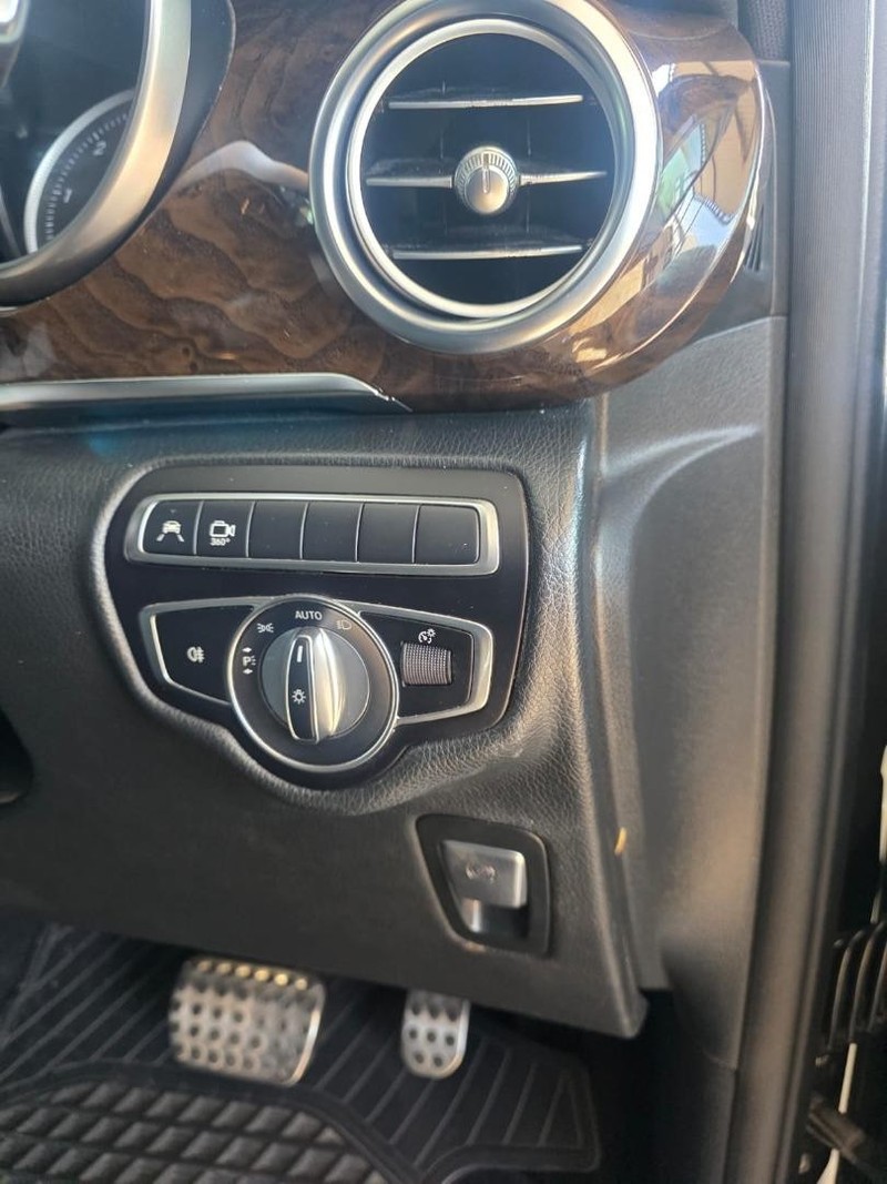 Mercedes-Benz V-class - Mitsubishi Rivonia - Image 17