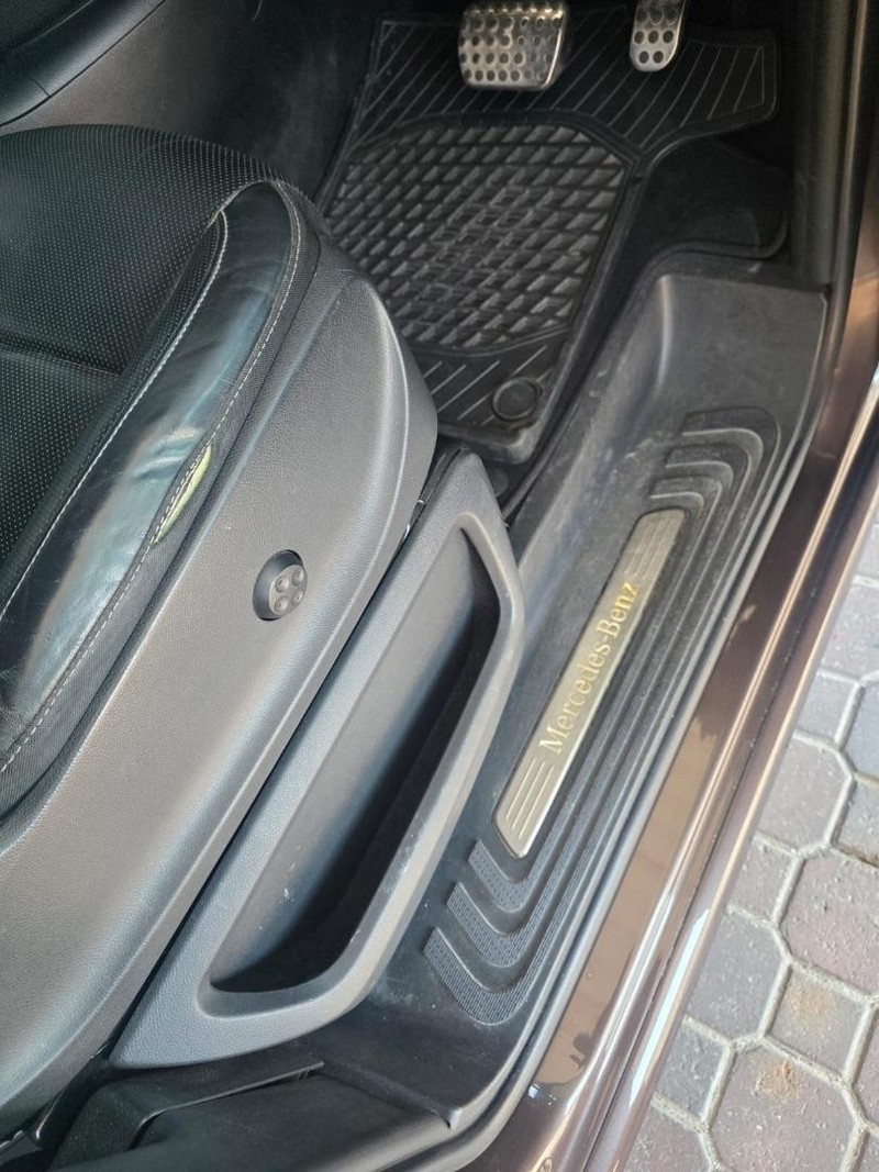 Mercedes-Benz V-class - Mitsubishi Rivonia - Image 25