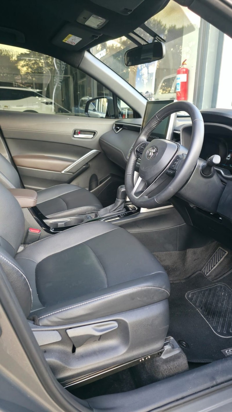 Toyota Corolla Cross - Ford Amanzimtoti - Image 9