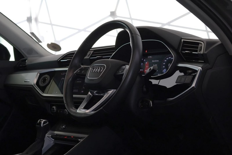 Audi Q3 - Audi Centre Hatfield - Image 15