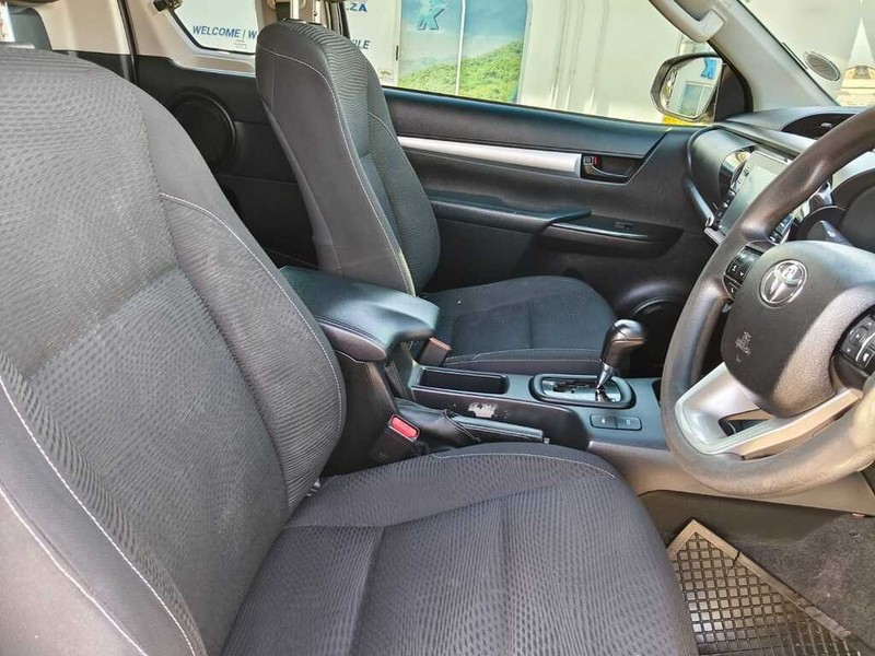 Toyota Hilux - King Cars Bellville/Vredekloof - Image 9