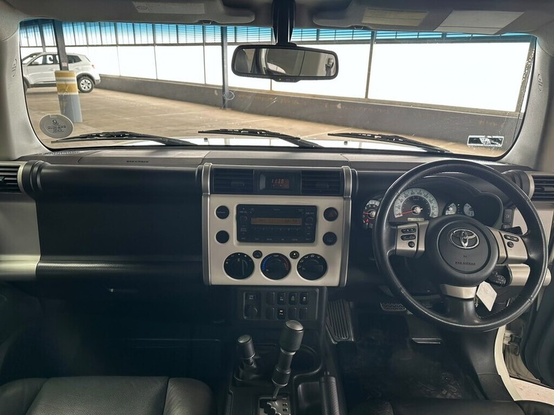 Toyota FJ Cruiser - Bakwena Auto Sales - Image 12