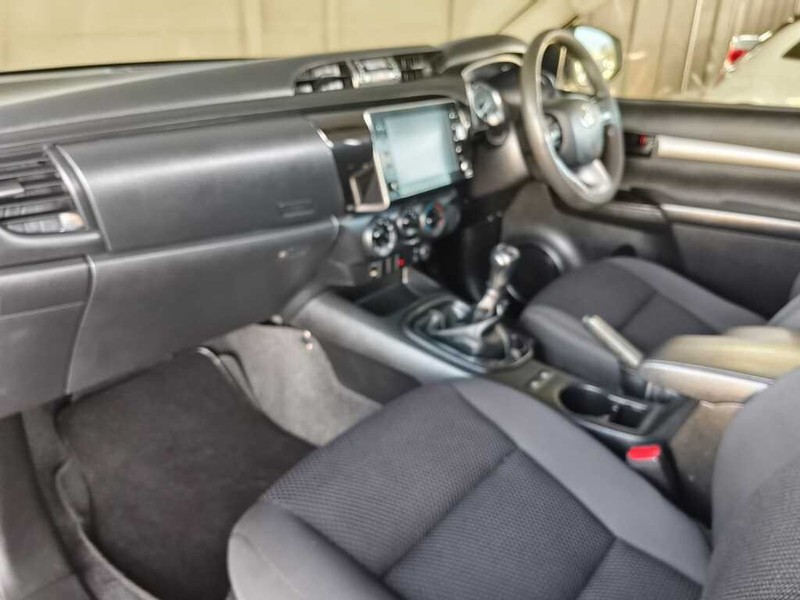 Toyota Hilux - King Cars Bellville/Vredekloof - Image 9