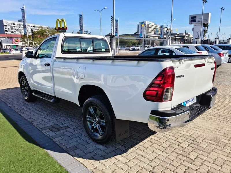 Toyota Hilux - King Cars Bellville/Vredekloof - Image 4