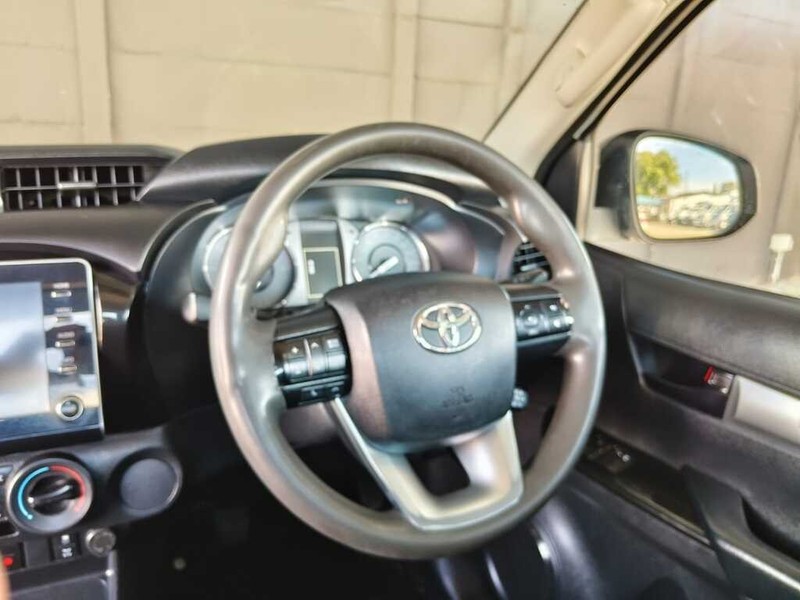 Toyota Hilux - King Cars Bellville/Vredekloof - Image 12