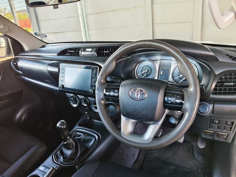 Toyota Hilux - King Cars Bellville/Vredekloof - Image 8