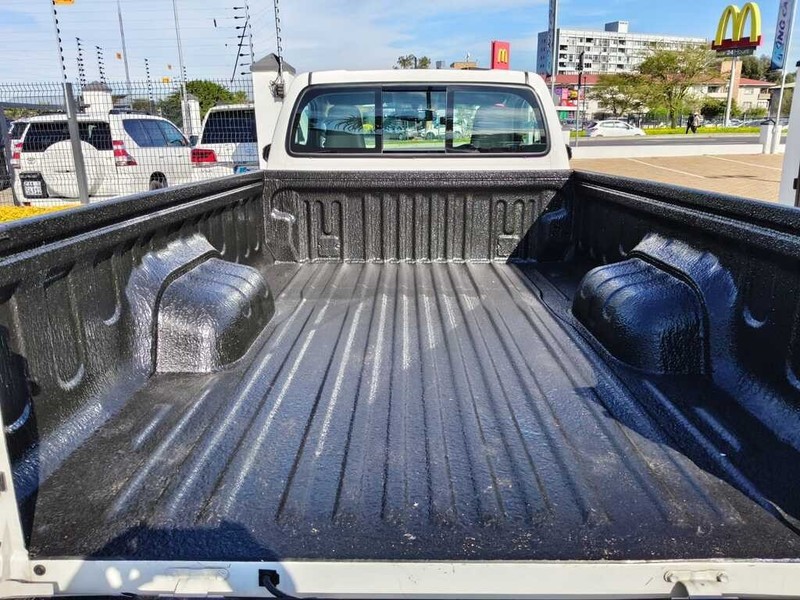 Toyota Hilux - King Cars Bellville/Vredekloof - Image 7