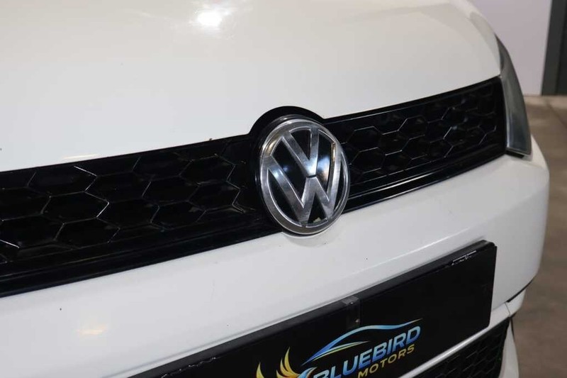 Volkswagen Polo - Bluebird Motors - Image 14