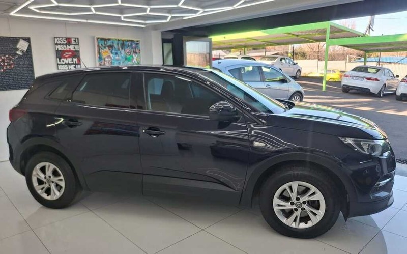 Opel Grandland - Melrose Auto - Image 2