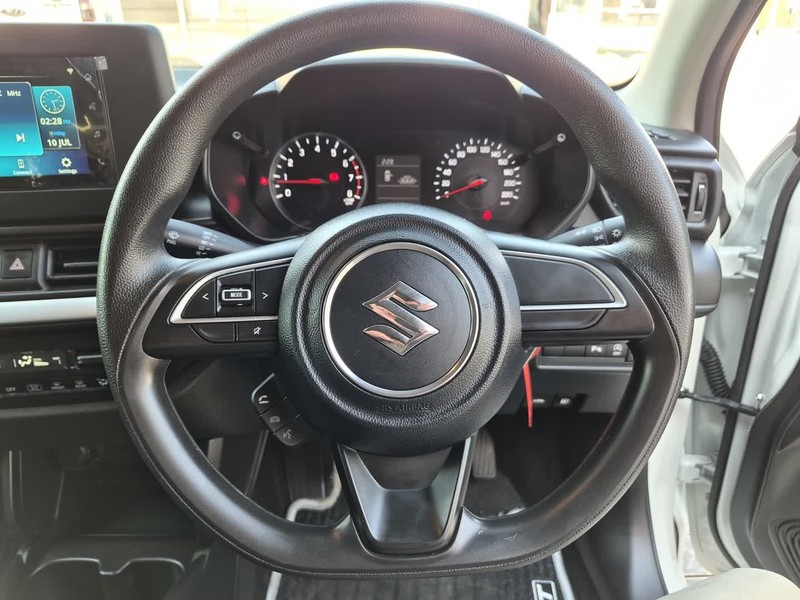 Suzuki Swift - Nic Bottari Toyota - Image 6