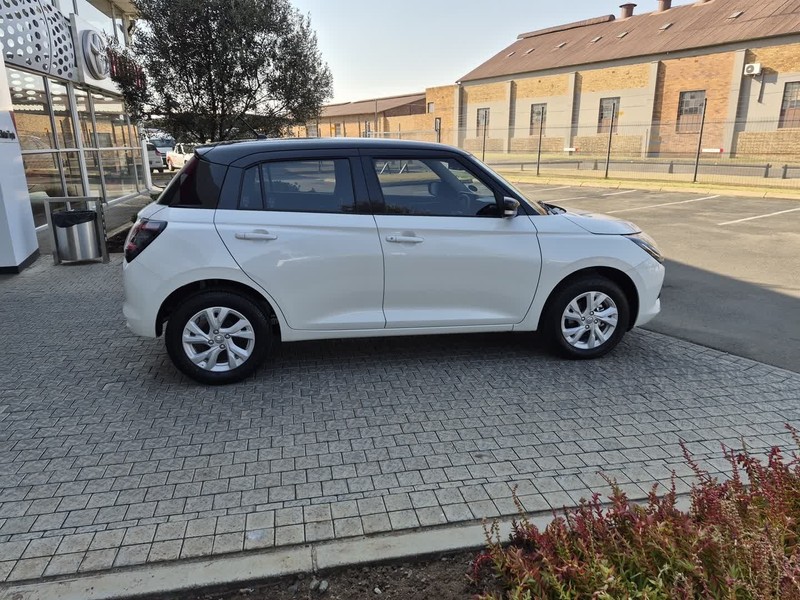 Suzuki Swift - Nic Bottari Toyota - Image 3