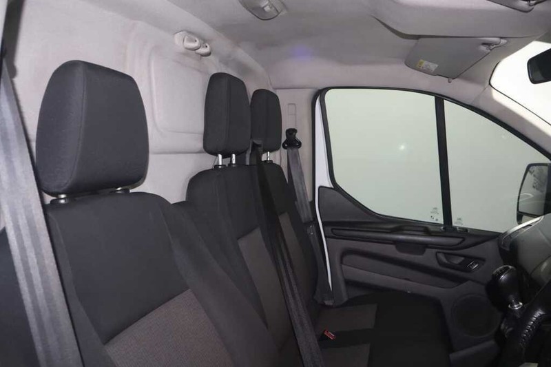 Ford Transit Custom - Bluebird Motors - Image 5