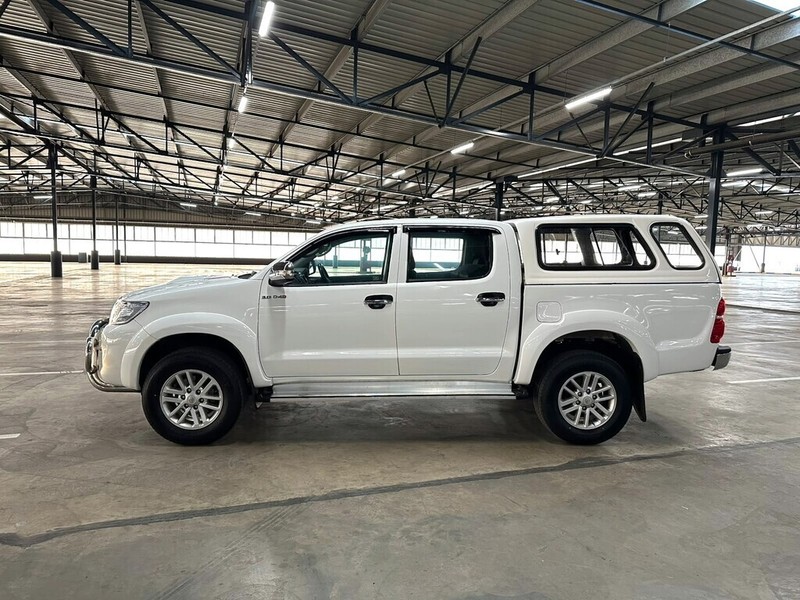 Toyota Hilux - Bakwena Auto Sales - Image 4