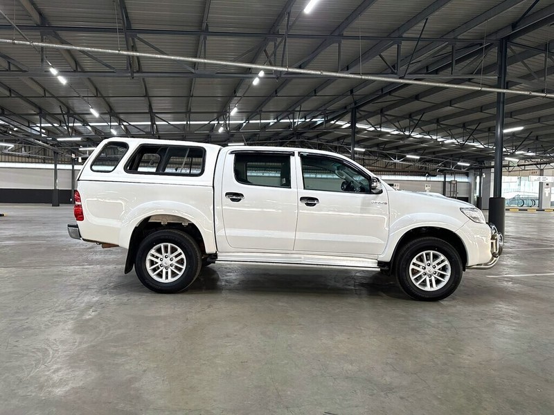 Toyota Hilux - Bakwena Auto Sales - Image 9