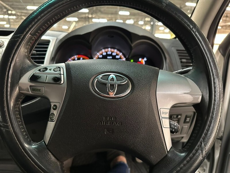 Toyota Hilux - Bakwena Auto Sales - Image 14
