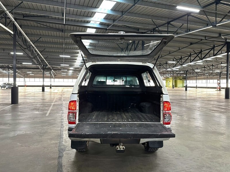 Toyota Hilux - Bakwena Auto Sales - Image 7