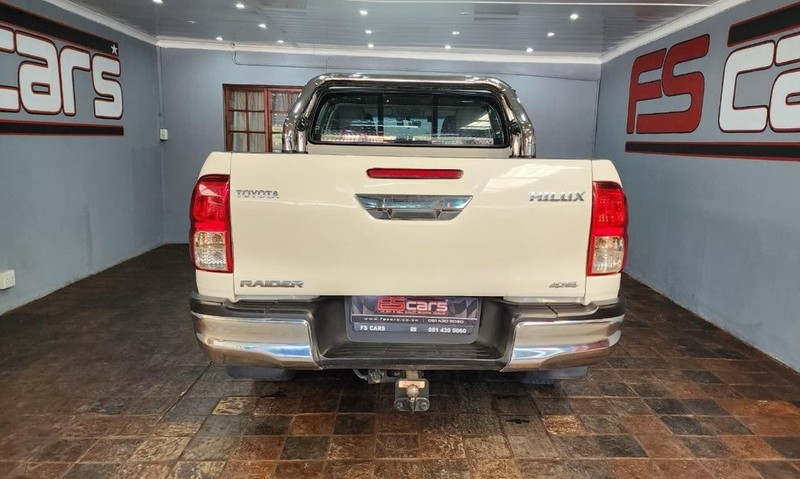 Toyota Hilux - FS Cars - Image 5