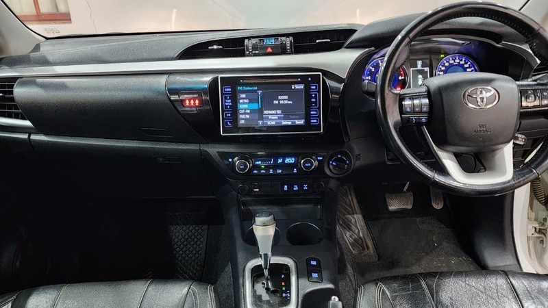 Toyota Hilux - FS Cars - Image 9