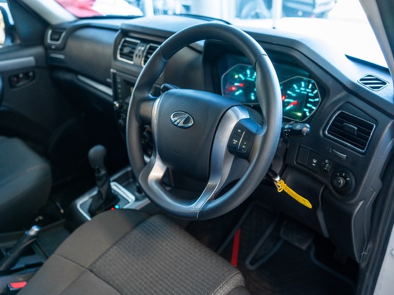 Mahindra Pik Up - Mahindra Woodmead - Image 11