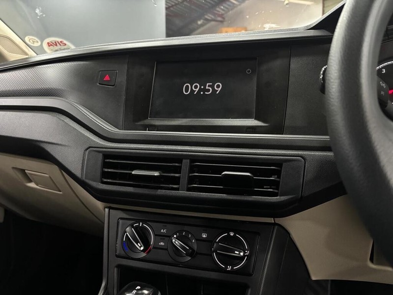 Volkswagen polo sedan - ICar Gezina - Image 10