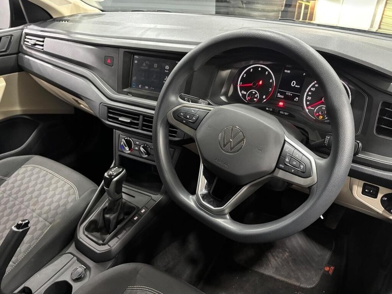 Volkswagen polo sedan - ICar Gezina - Image 7