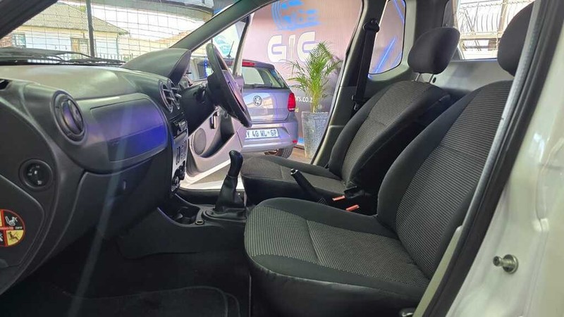Nissan NP200 - G.I.G Motors - Image 12