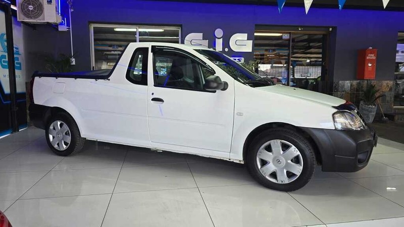 Nissan NP200 - G.I.G Motors - Image 7